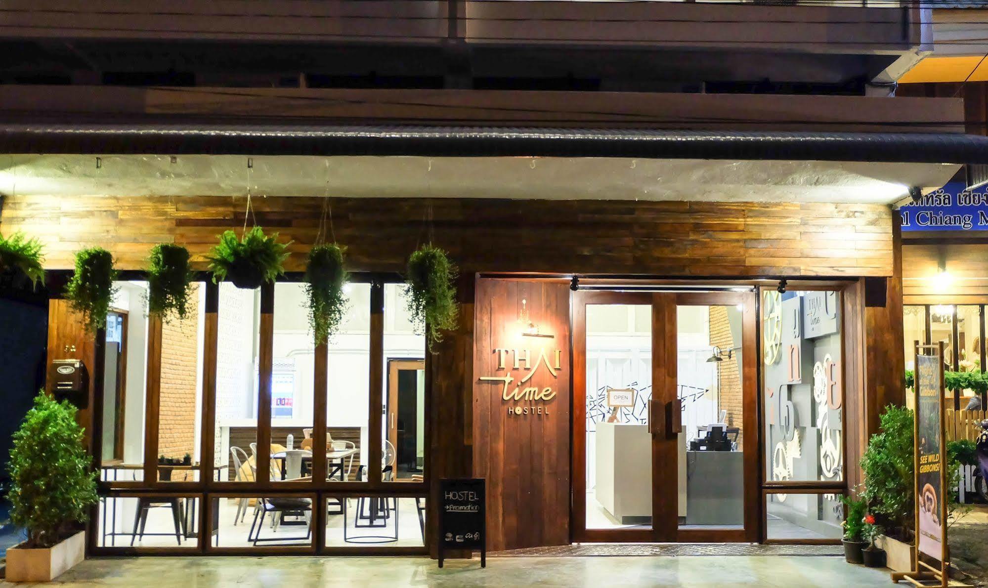 Thai Time Hostel شيانغ ماي المظهر الخارجي الصورة